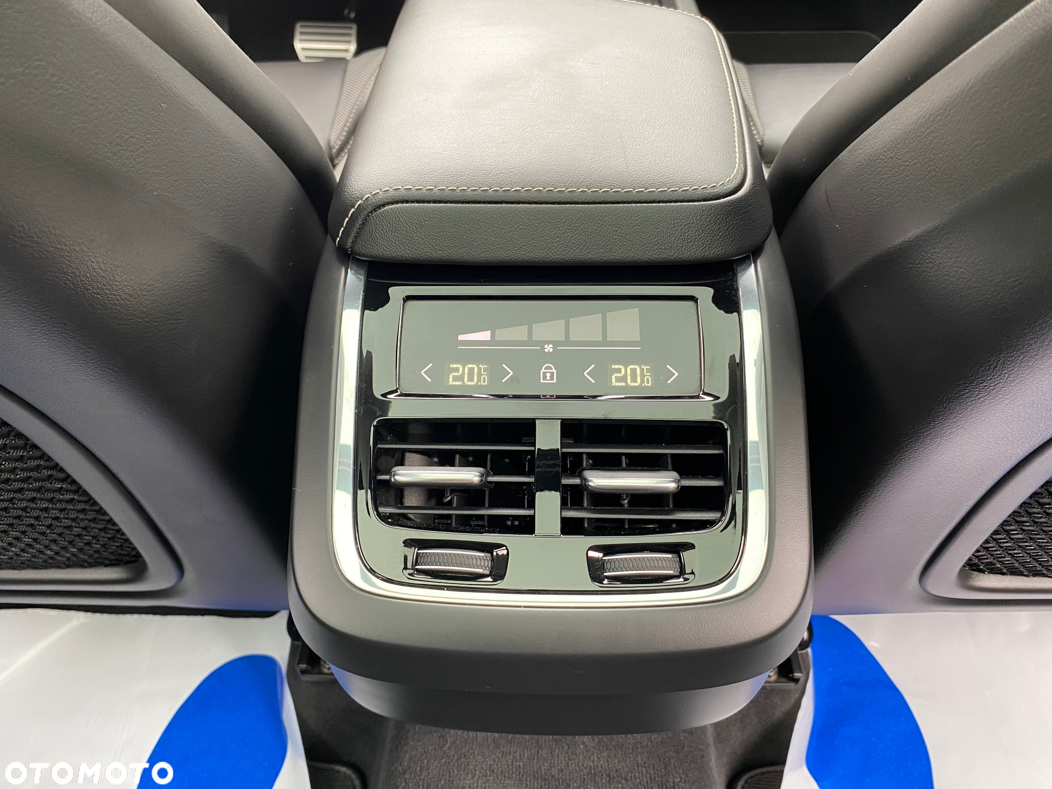 Volvo XC 60 B4 D Geartronic RDesign - 16