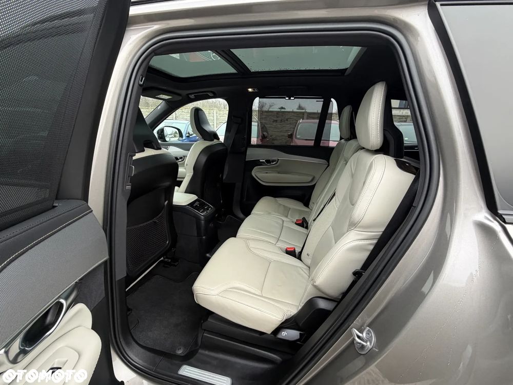 Volvo XC 90 T8 AWD Recharge Ultimate Dark - 31