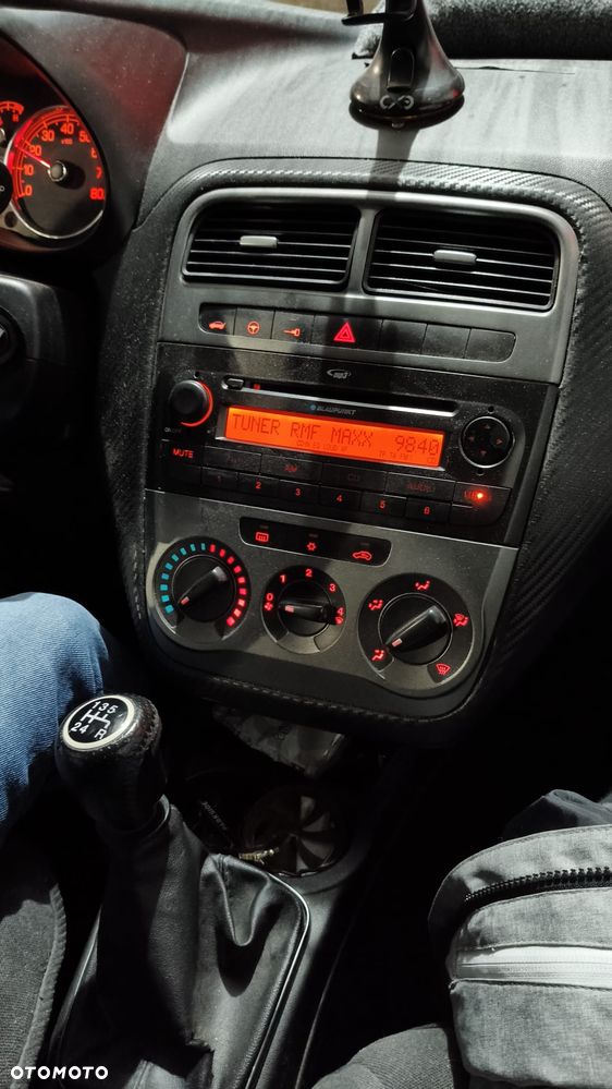 Fiat Grande Punto - 8