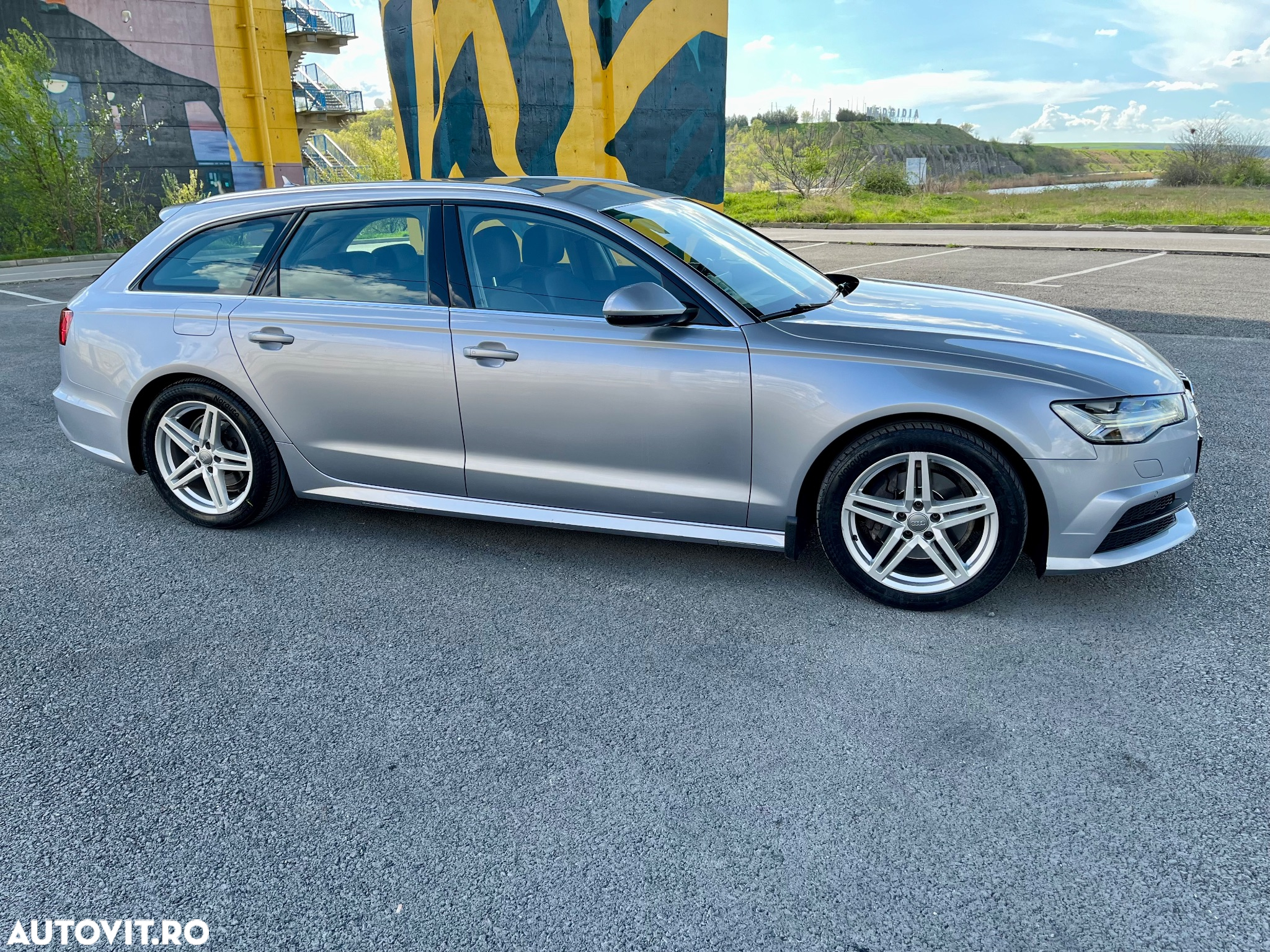 Audi A6 Avant 2.0 TDI quattro S tronic - 9