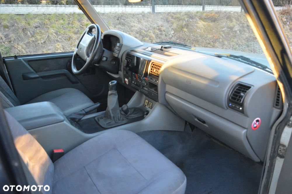 Land Rover Discovery 2.5 TDI - 7