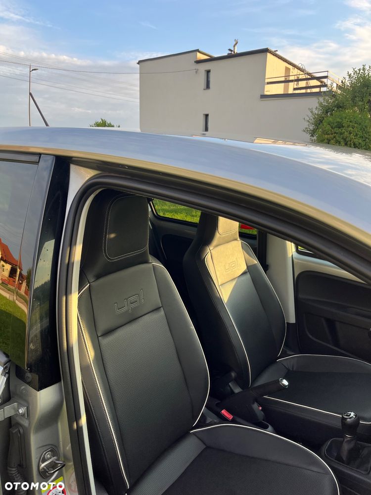 Volkswagen up! 1.0 high - 8