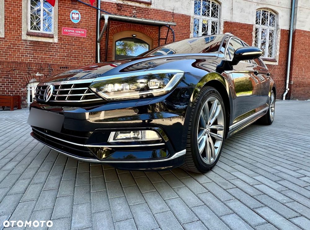 Volkswagen Passat Variant 2.0 TDI SCR 4Motion DSG Highline - 17