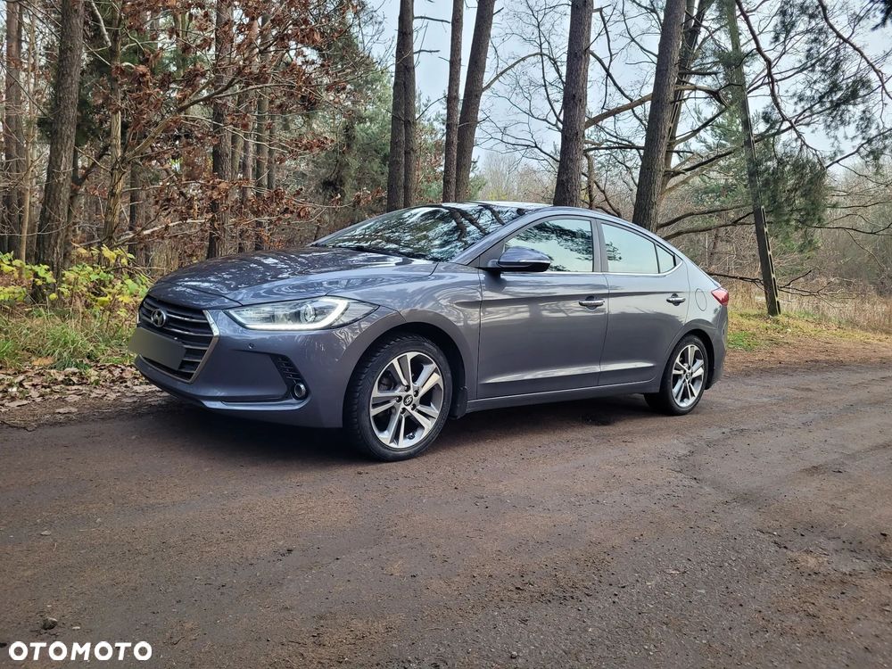 Hyundai Elantra 1.6 Style - 11