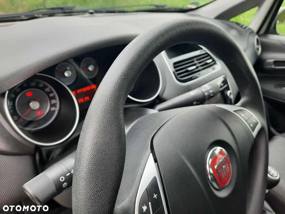 Fiat Punto Evo 1.2 8V Young II - 23