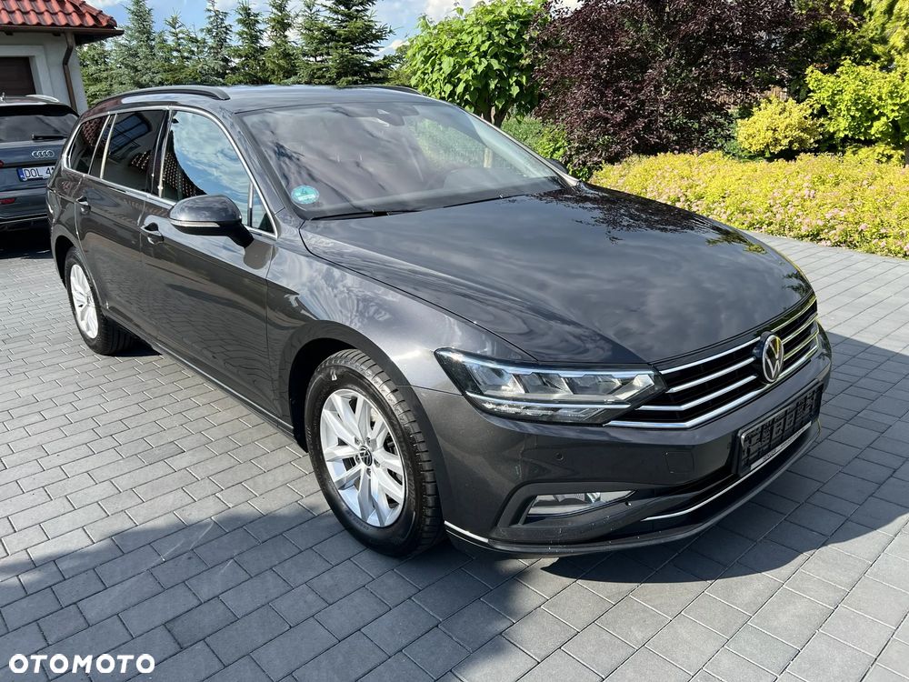 Volkswagen Passat 2.0 TDI EVO Business DSG - 2