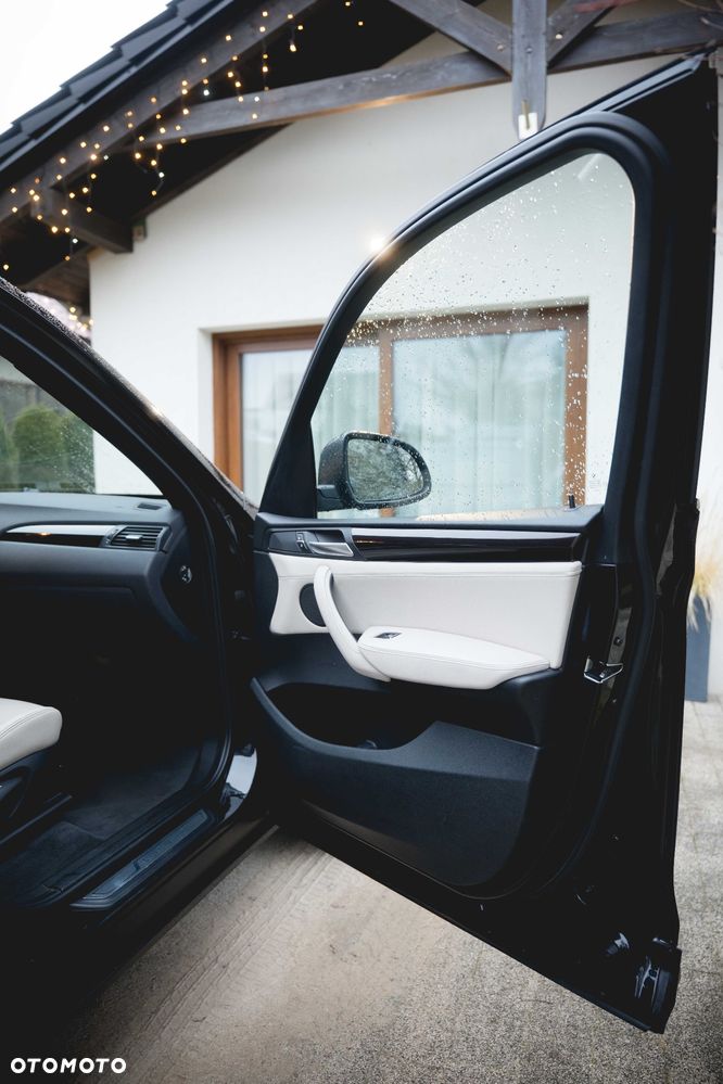 BMW X3 xDrive28i xLine - 37