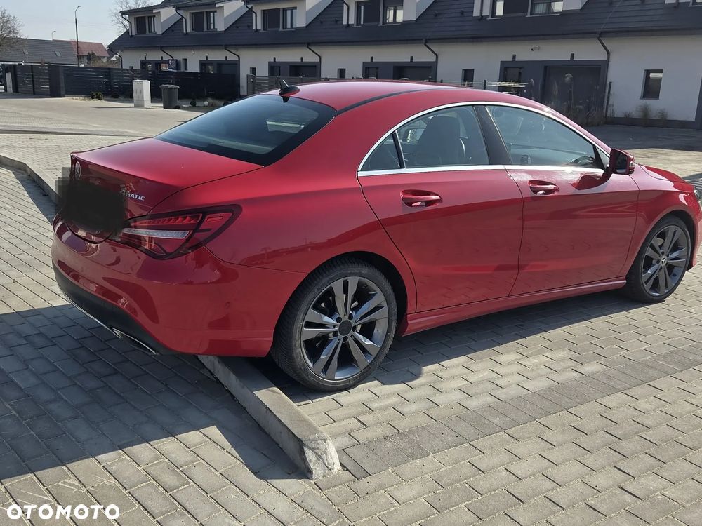 Mercedes-Benz CLA 220 4-Matic - 4