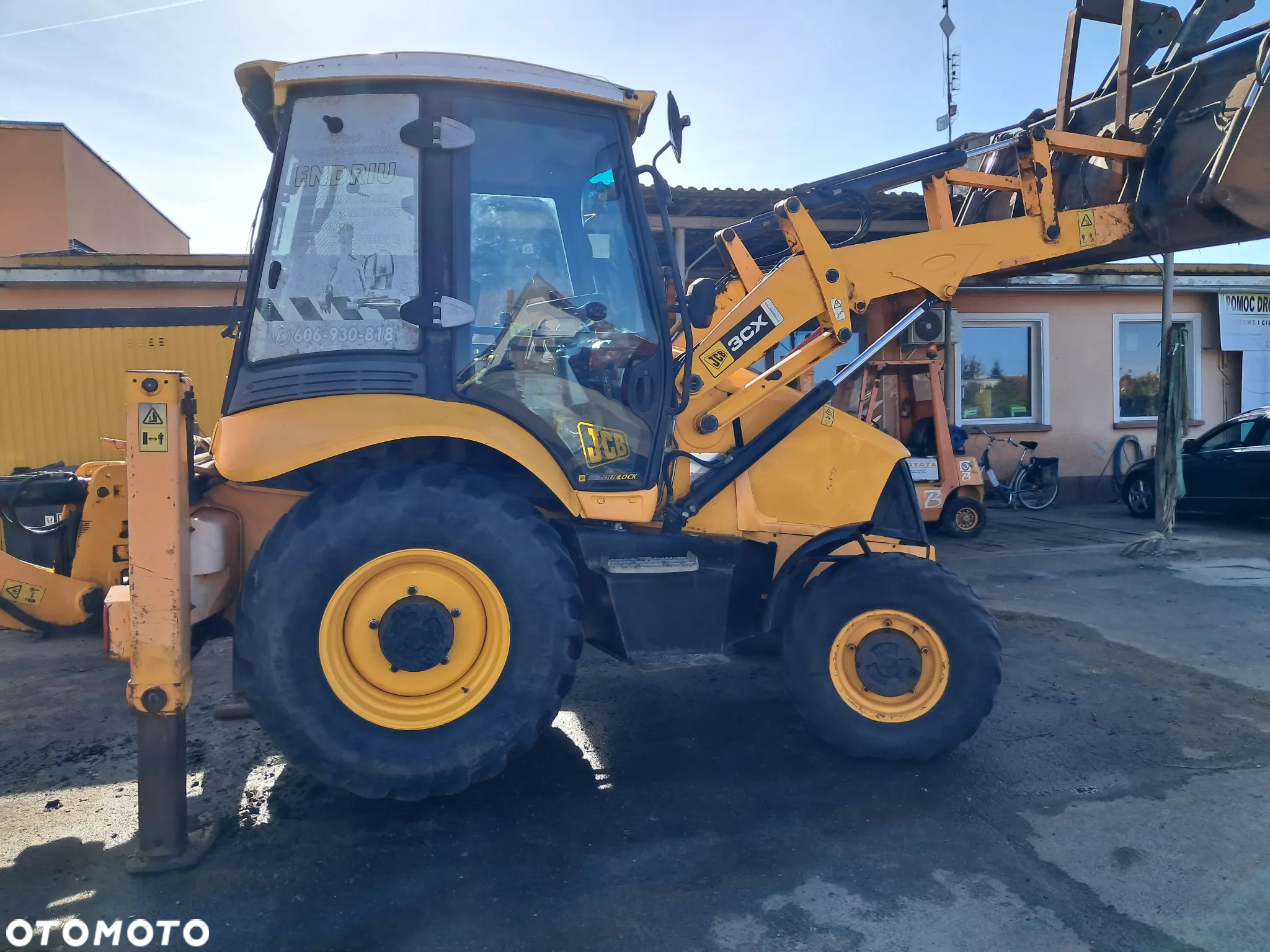 JCB 3CX - 10