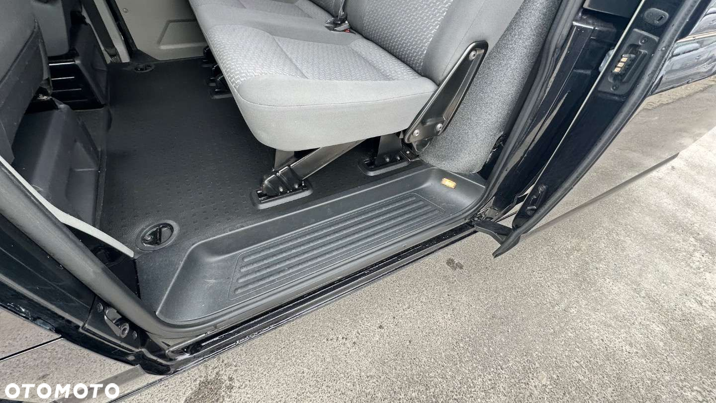 Volkswagen Transporter - 32