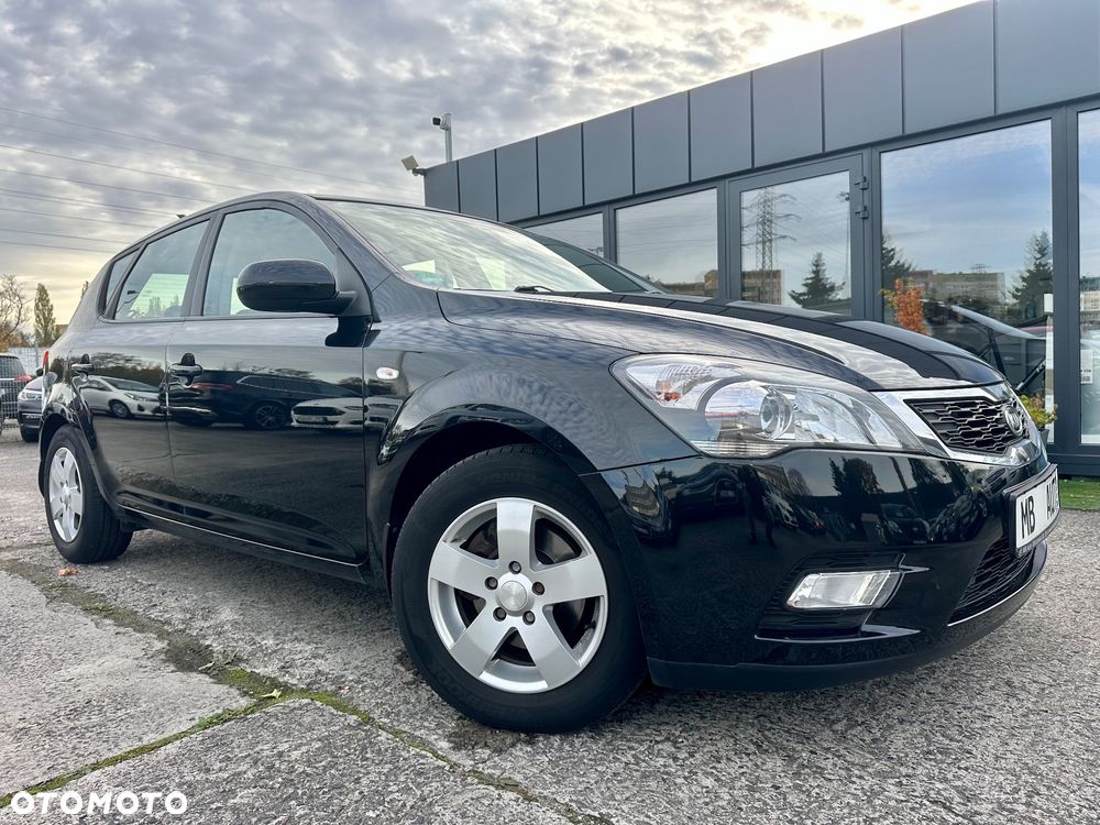 Kia Ceed 1.6 Crdi Comfort + - 1