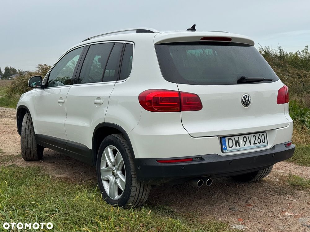 Volkswagen Tiguan 2.0 TDI DPF 4Motion Track & Field - 4