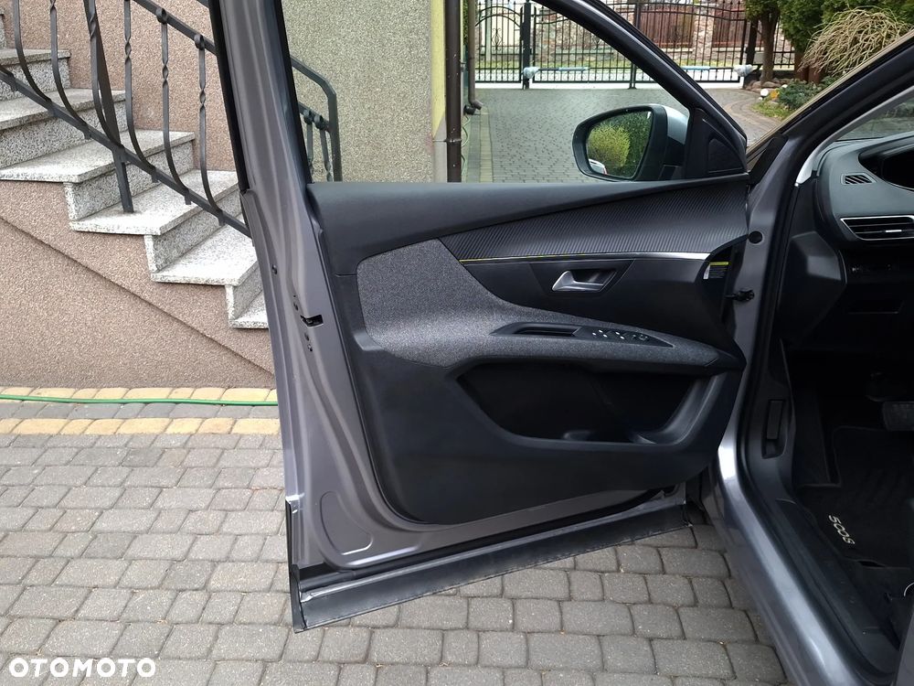 Peugeot 5008 BlueHDi 120 EAT6 Allure - 12