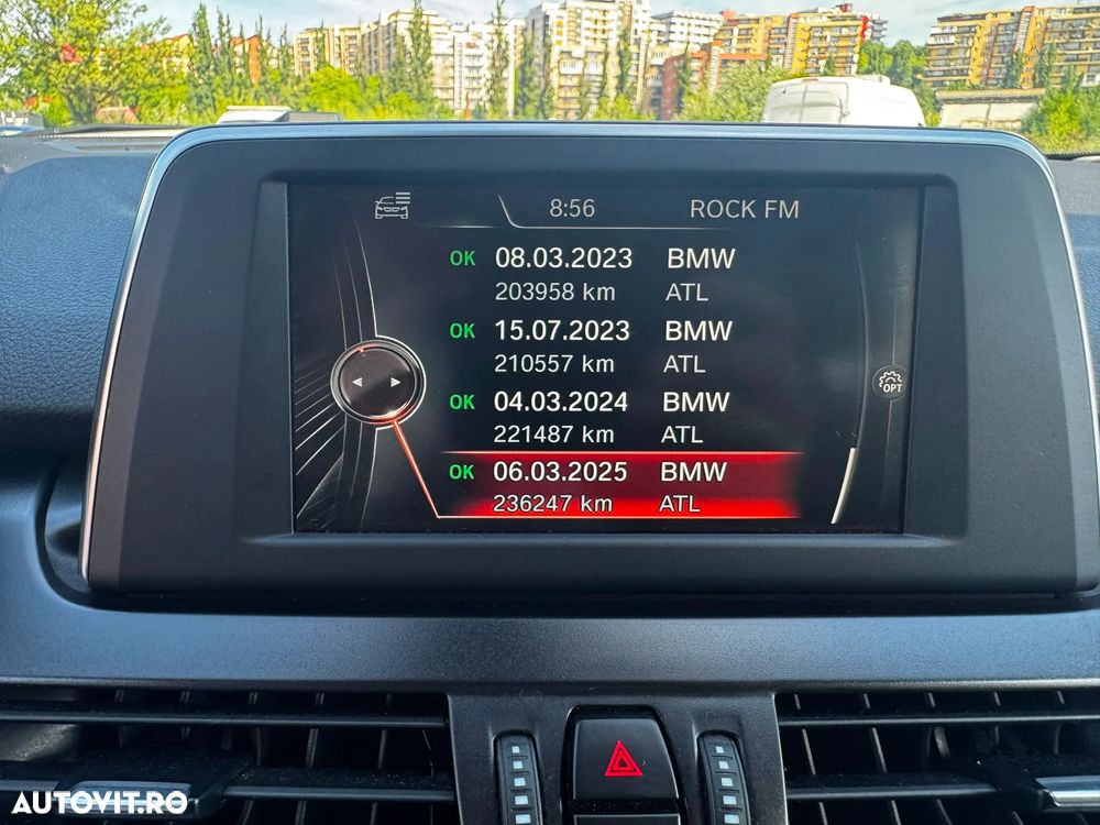 BMW Seria 2 218d Sport-Aut. Sport Line - 16