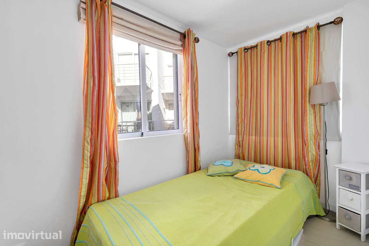 T2 com varanda, elevador e ar condicionado em Cabanas Tavira - Grande imagem: 4/5