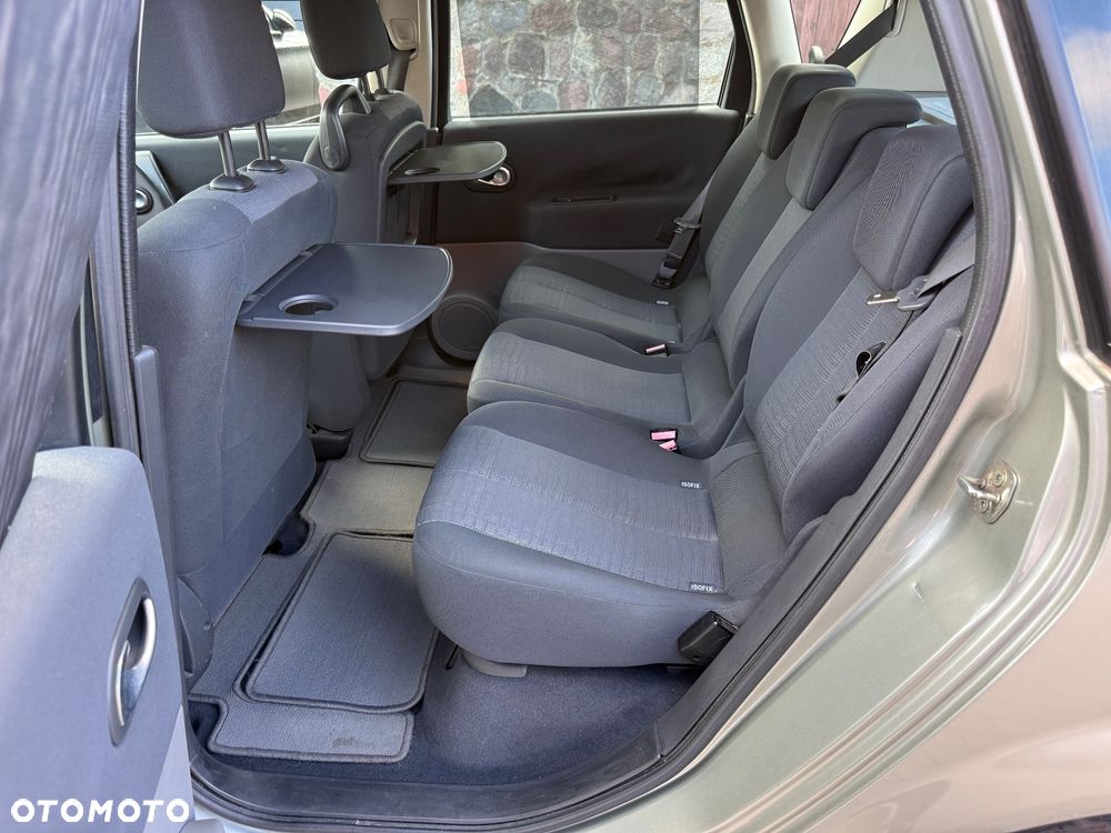 Renault Scenic 2.0 16V Avantage - 24