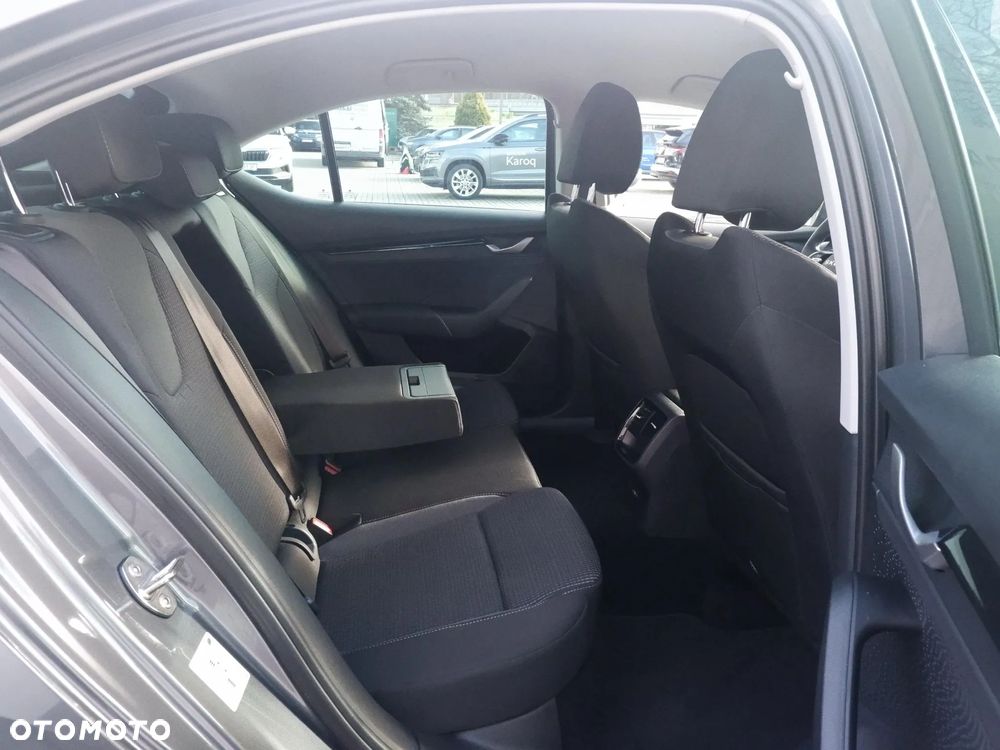 Skoda Octavia 1.5 TSI mHEV Selection DSG - 18