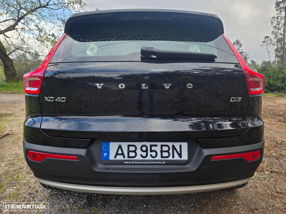 Volvo XC 40 2.0 D3 Momentum Core - 27