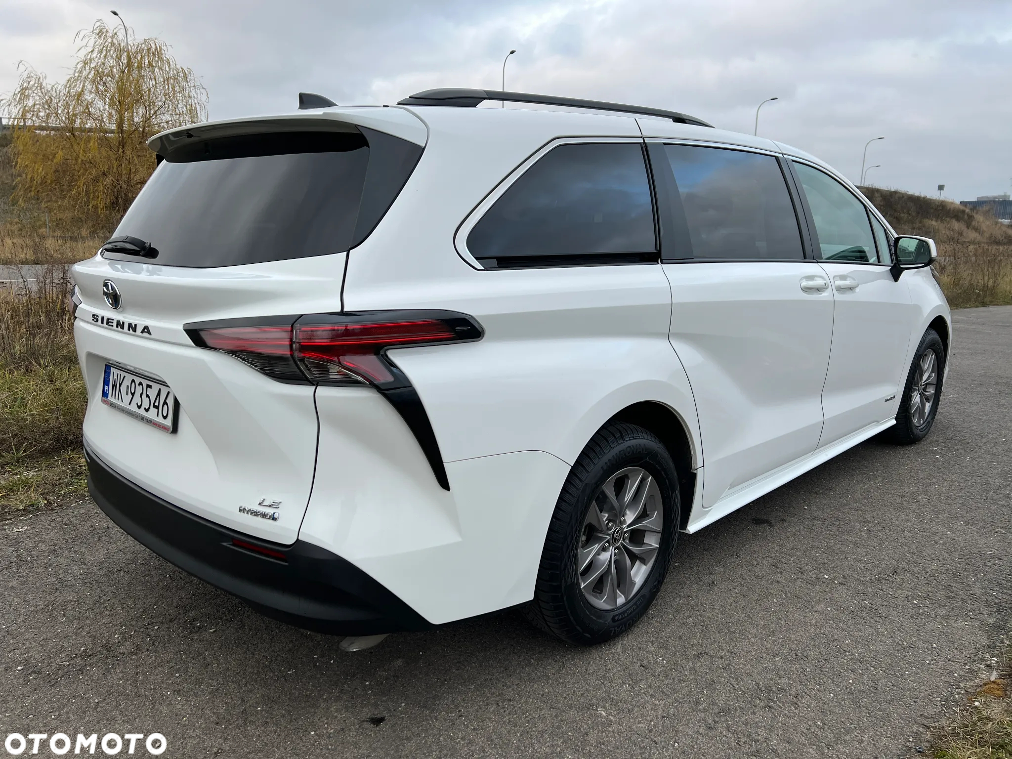 Toyota Sienna - 6
