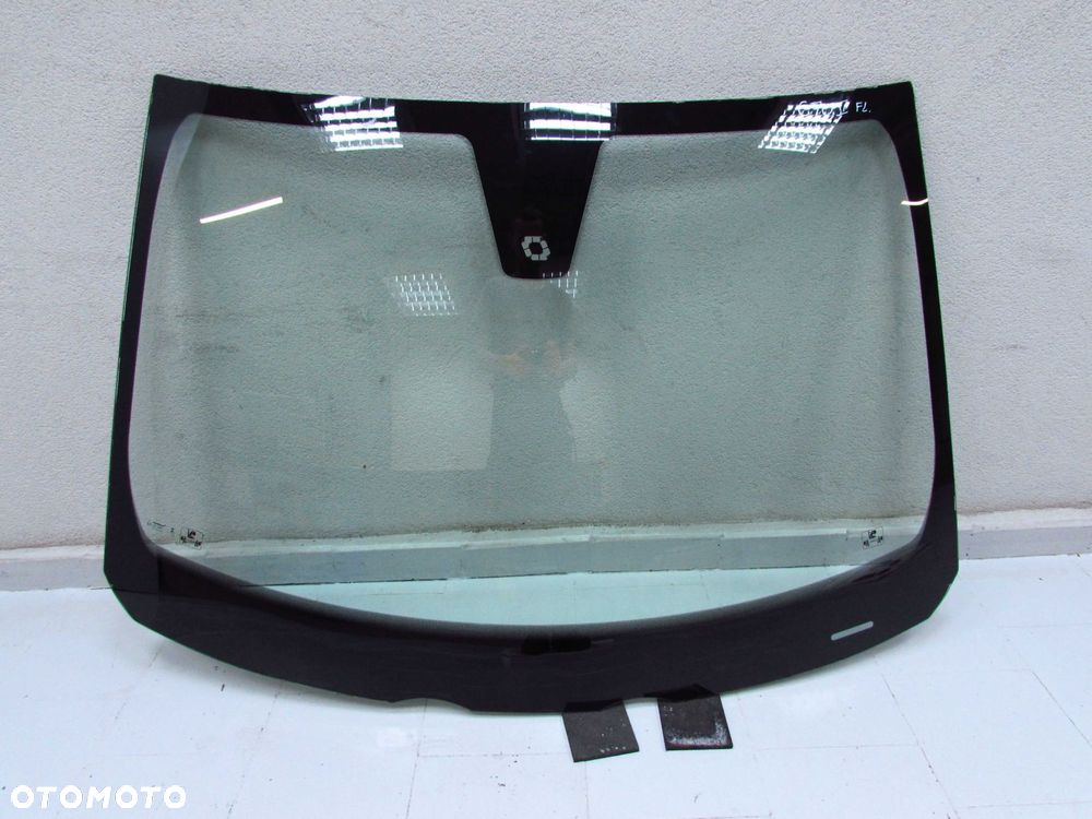 VOLVO C70 II LIFT 06- SZYBA PRZOD PRZEDNIA CZOLOWA SENSOR - 1