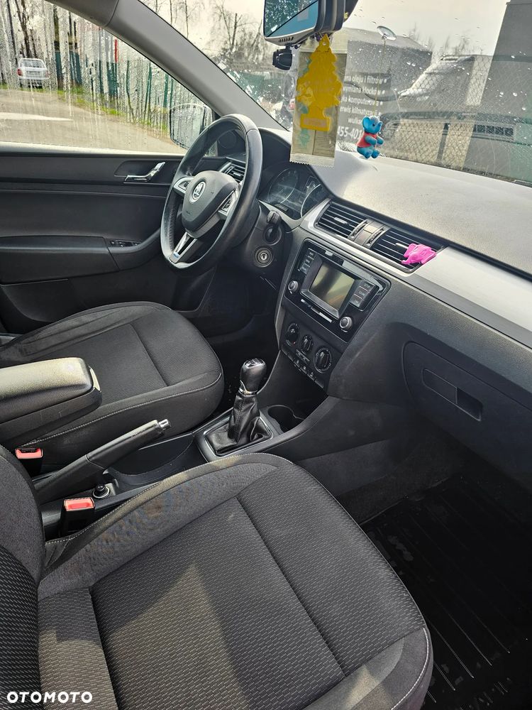 Skoda RAPID 1.2 TSI Ambition - 4