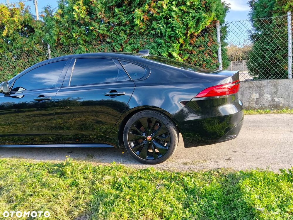 Jaguar XF - 4