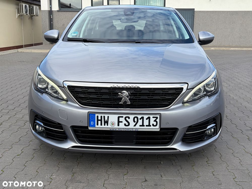 Peugeot 308 2019 photo 3