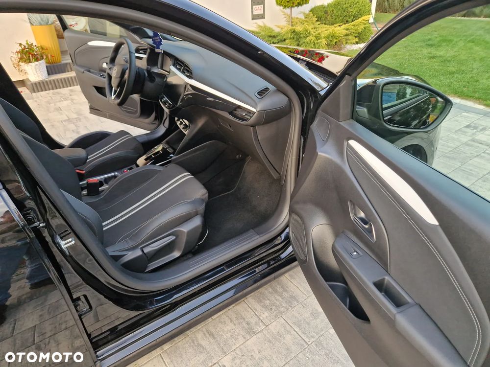 Opel Corsa 1.2 GS Line S&S - 32