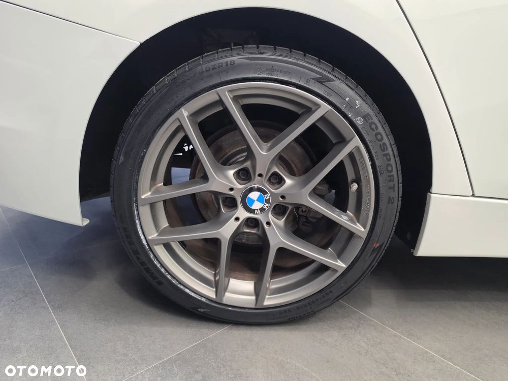 BMW Seria 3 318d DPF Edition Sport - 20