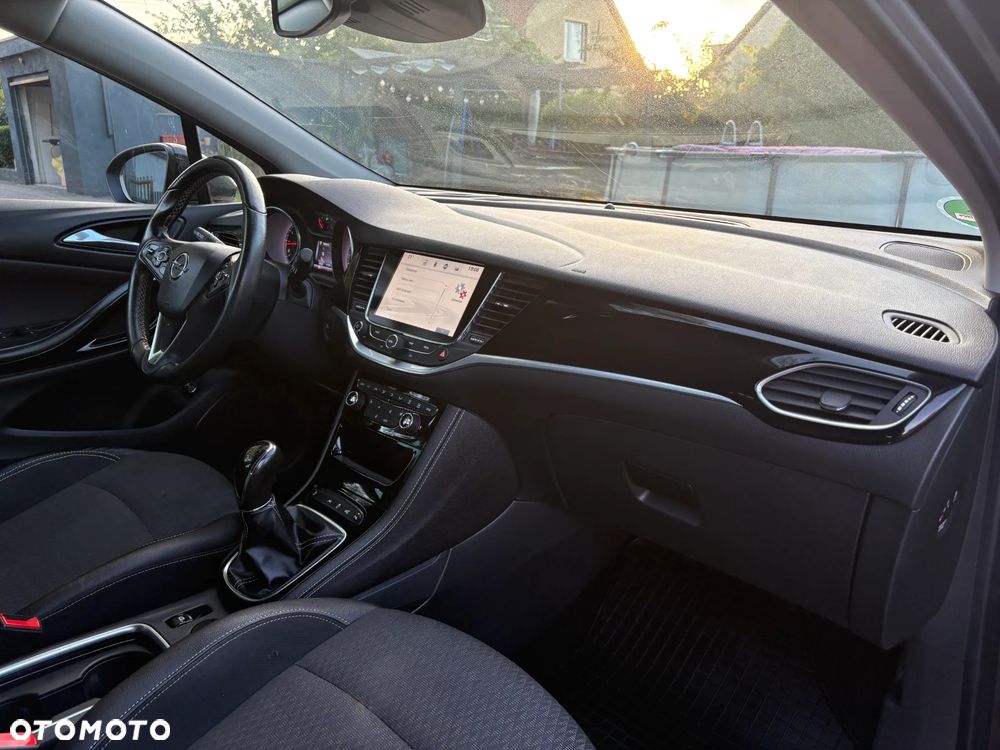Opel Astra 1.4 Turbo Business - 26
