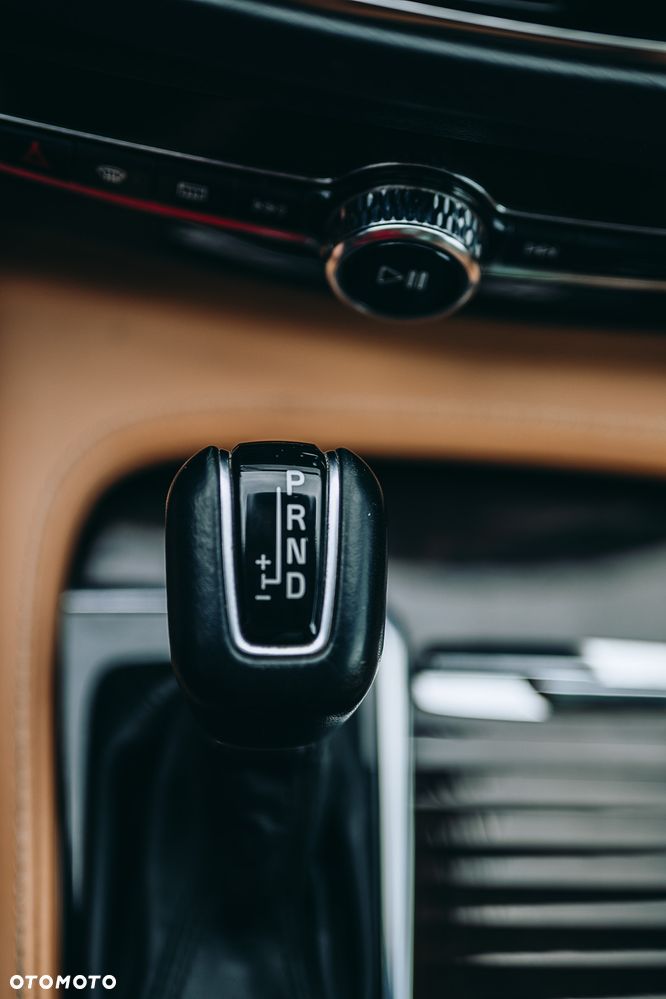 Volvo XC 90 T6 AWD Momentum 7os - 21