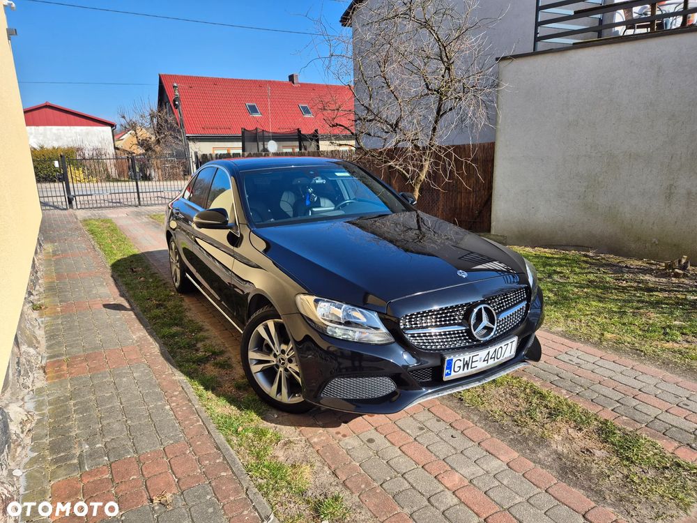 Mercedes-Benz Klasa C 300 9G-TRONIC - 4