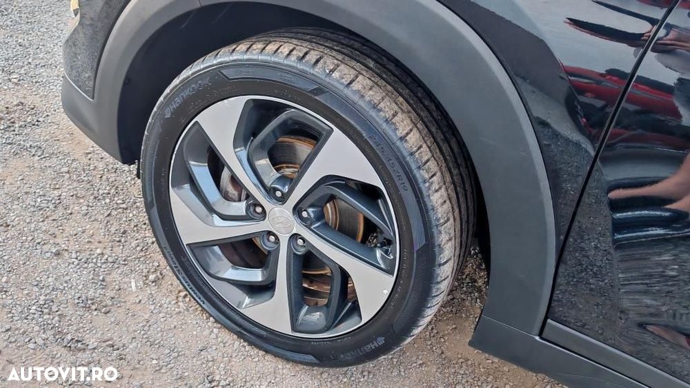 Hyundai Tucson - 32