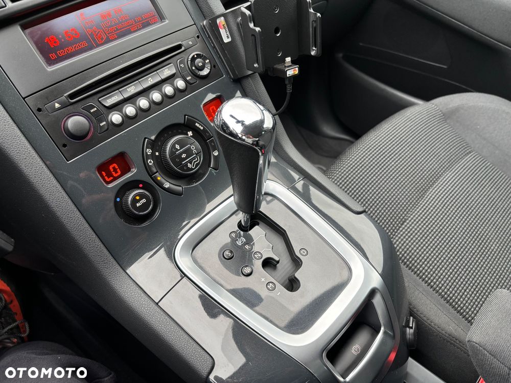 Peugeot 5008 - 18