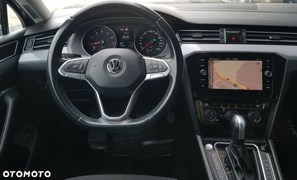 Volkswagen Passat Variant 2.0 TSI Elegance DSG - 22