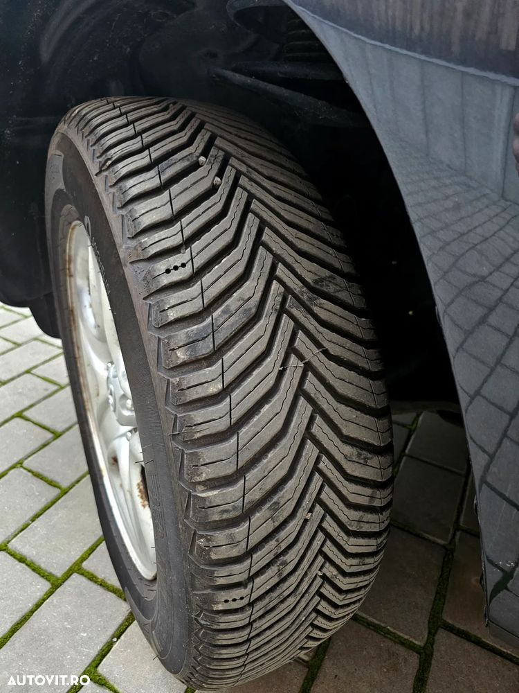 Toyota RAV4 2.0 4x4 - 31