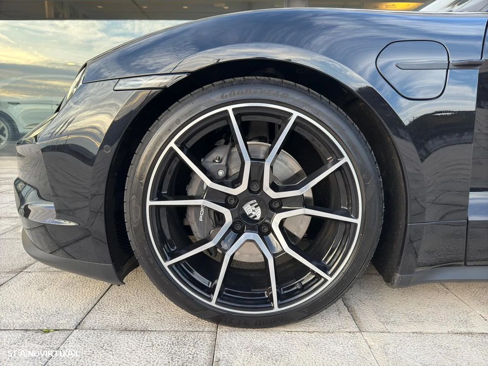 Porsche Taycan Sport Turismo Standard - 5