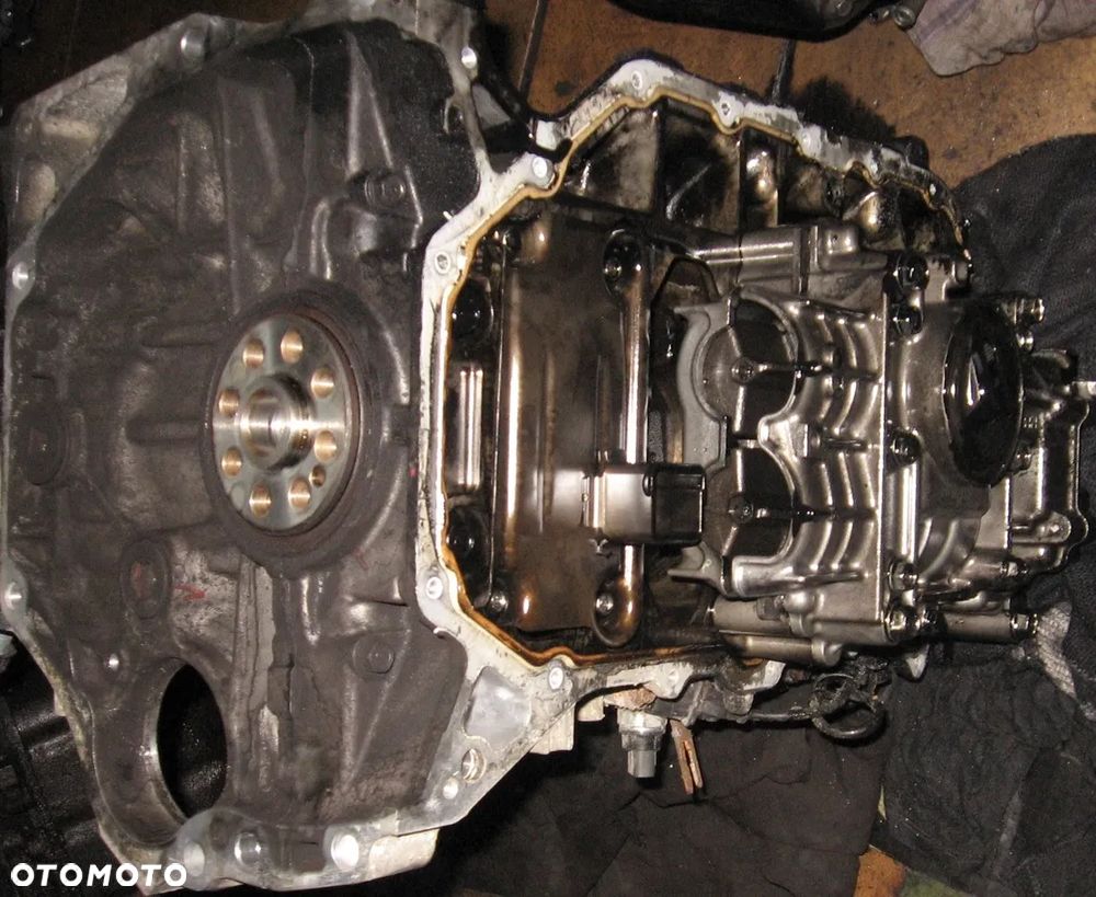 pokrywa zaworów blok głowica HONDA CIVIC VIII UFO 2.2 ICTDI DIESEL obudowa filtra oleju n22a2 - 14
