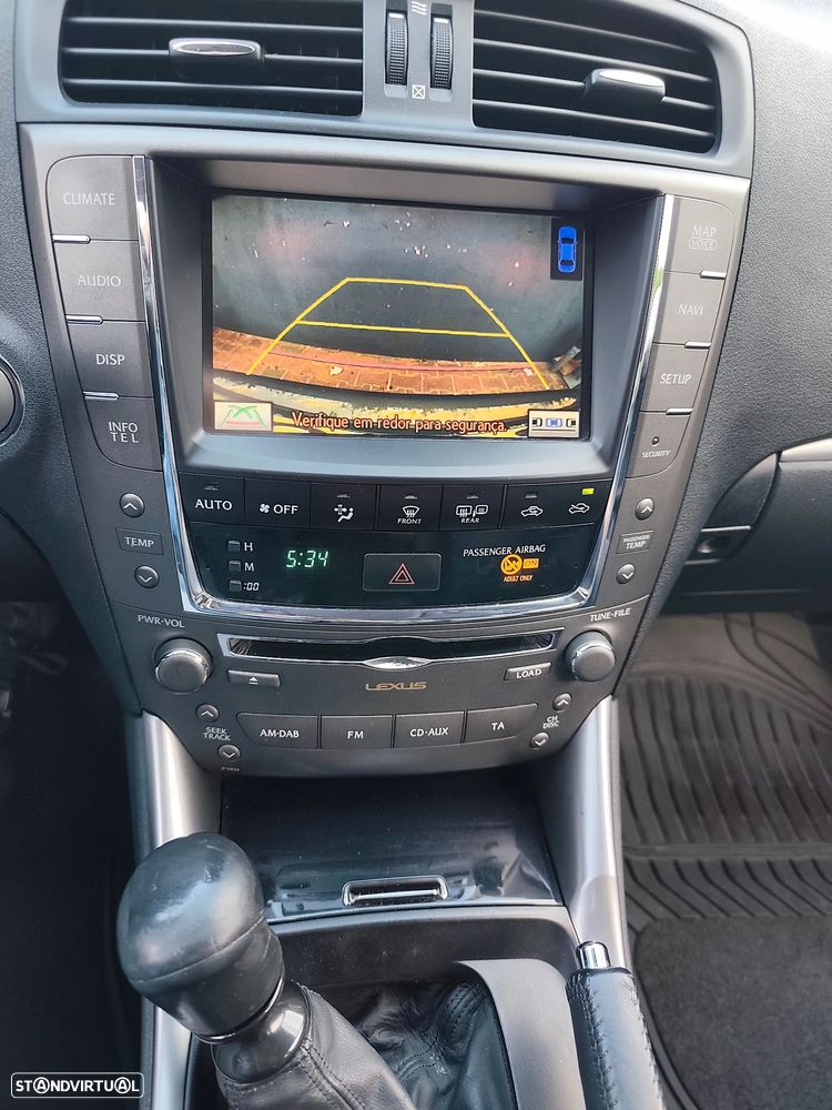 Lexus IS 200 d 1F - 13