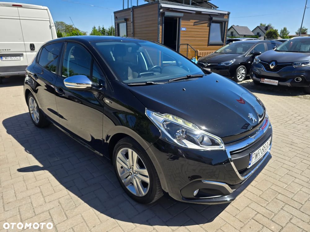 Peugeot 208 - 3