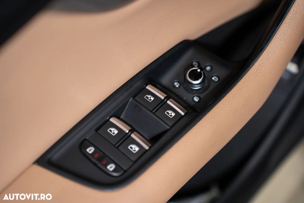 Audi Q7 55 TFSI e quattro tiptronic S line - 28