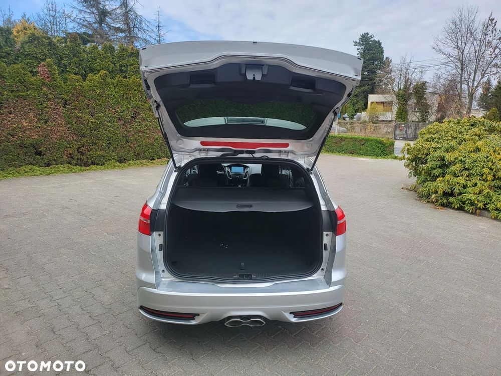 Ford Focus 2.0 TDCi ST-2 - 15