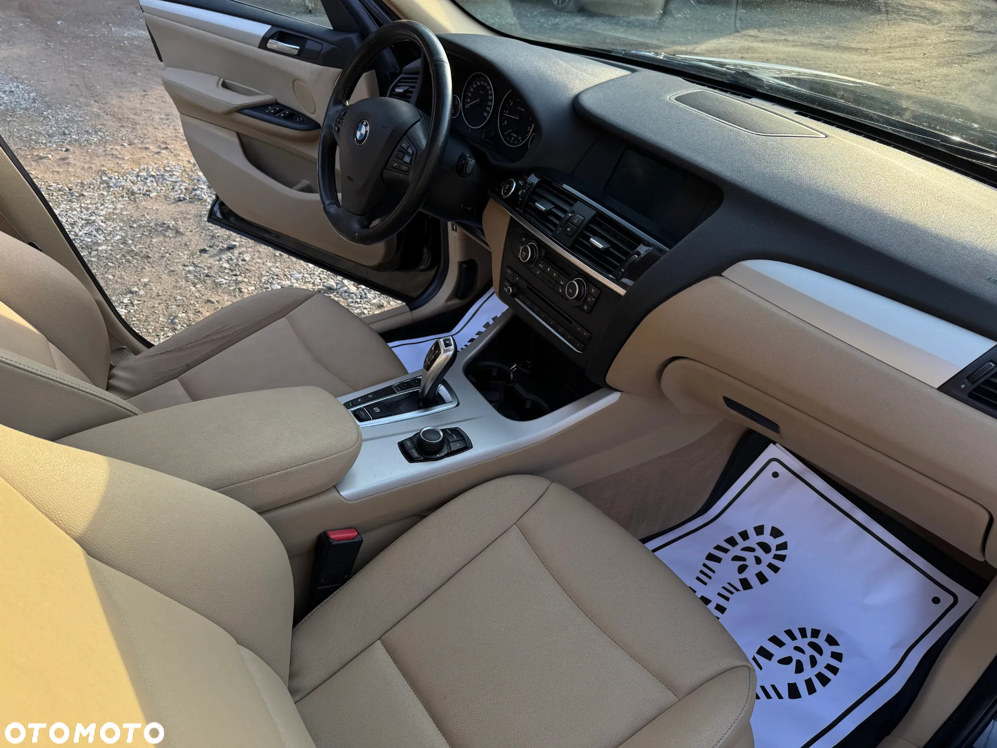 BMW X3 28i xDrive - 27