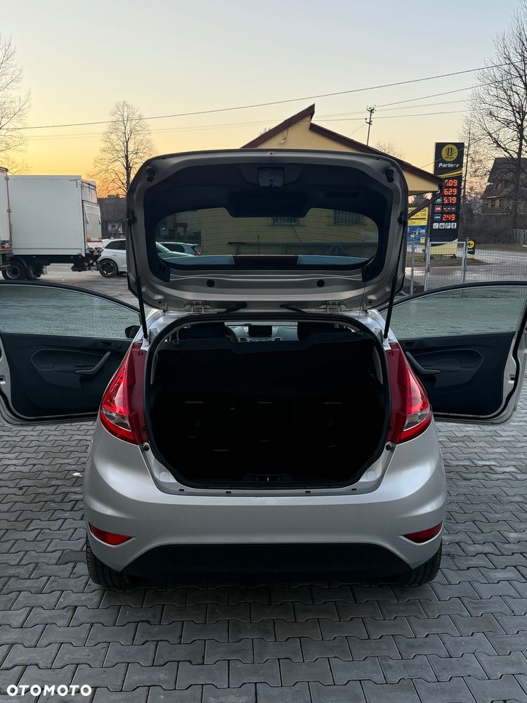 Ford Fiesta 1.25 Champions Edition - 18