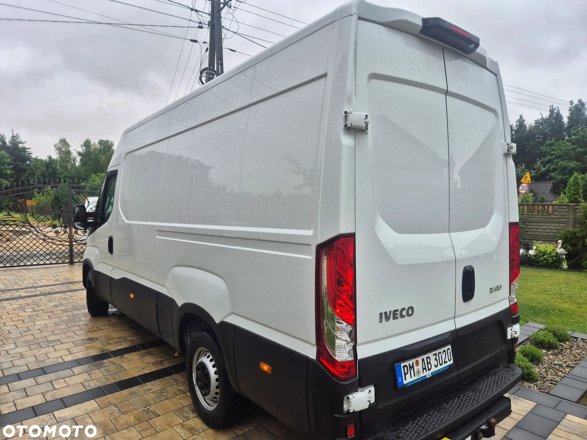Iveco DAILY 35S14 L3H2 JAK NOWY SPROWADZAONY LIFT - 3