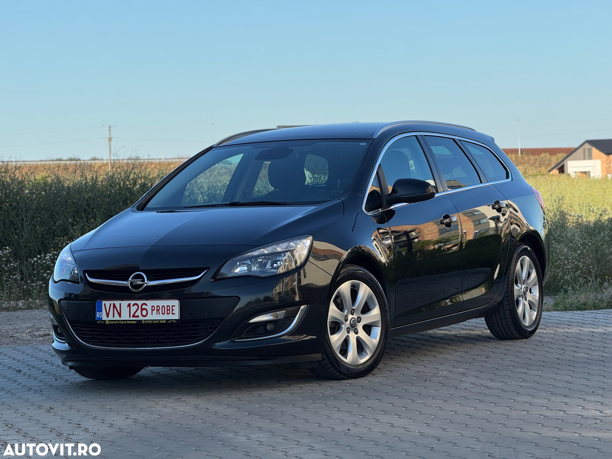 Opel Astra 1.7 CDTI ECOTEC ECOFlex Start/Stop Cosmo - 2