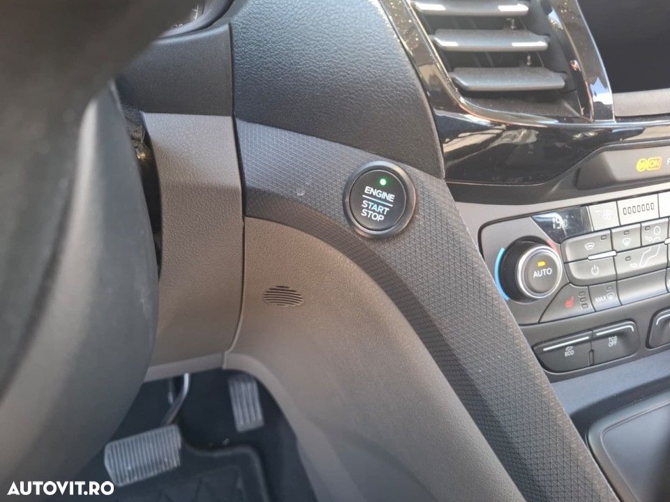 Ford Tourneo Connect - 24