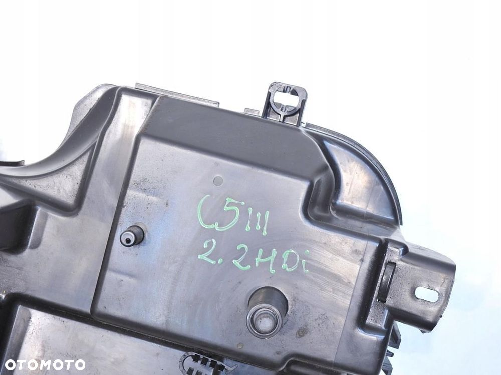 OBUDOWA SKRZYNKI BEZPIECZNIKÓW C5 III 2.2 HDI - 3