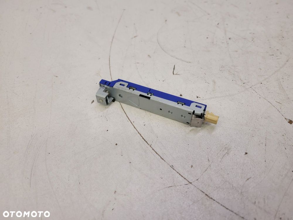 WZMACNIACZ ANTENOWY AUDI A4 B9 A5 F5 8W9035225B - 2