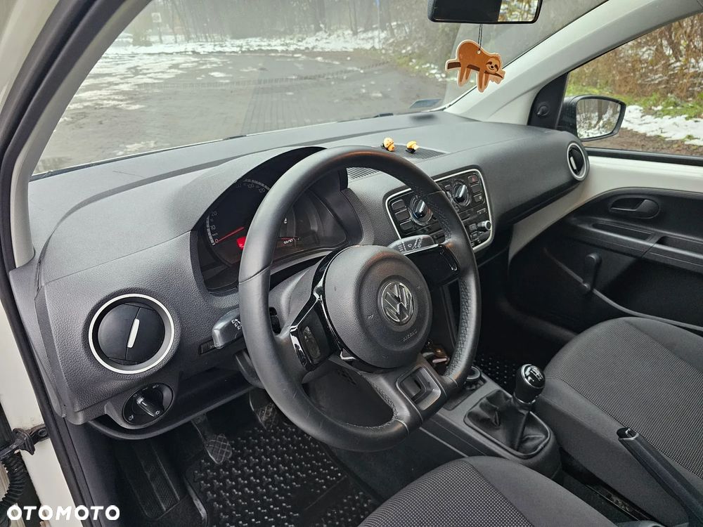Volkswagen up! white - 10